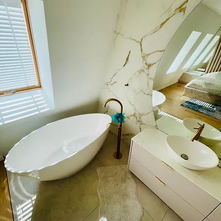 Unique House For Football Fans-wroclaw Final- Near Stadium * Wroclaw
