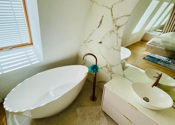 Unique House For Football Fans-wroclaw Final- Near Stadium * Breslavia