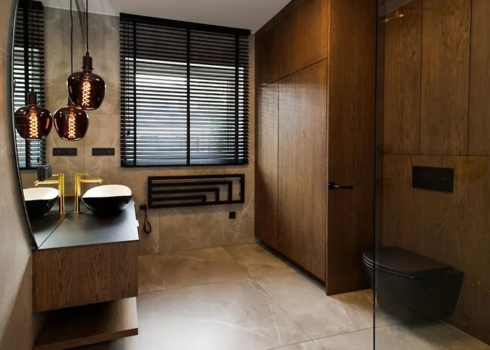 Unique House For Football Fans-wroclaw Final- Near Stadium Appartamento